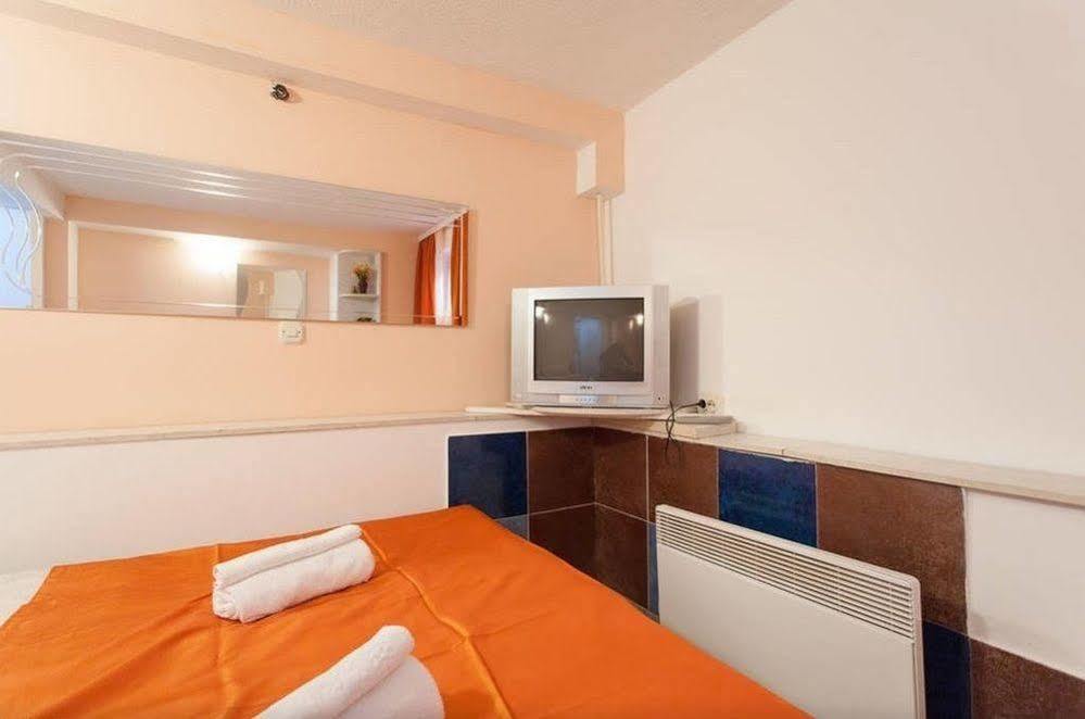 אוהריד Vila Kosta City Center Port מראה חיצוני תמונה